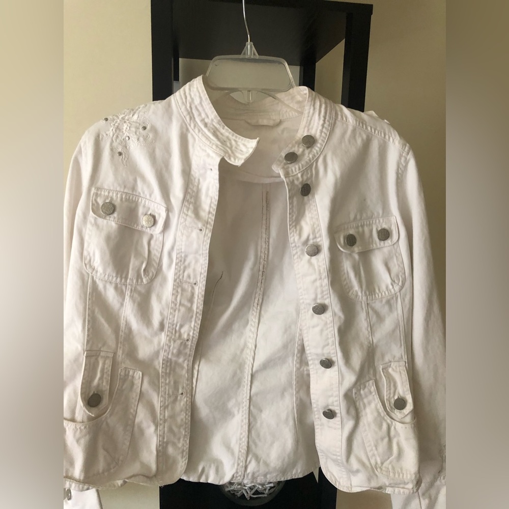 White Jacket - Picture 5 of 7